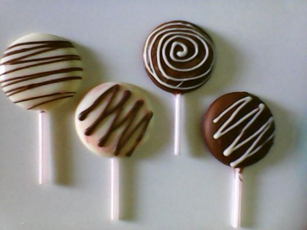 Pirulito de chocolate simples